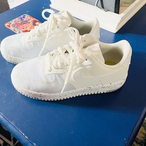 For sale worn once but too big